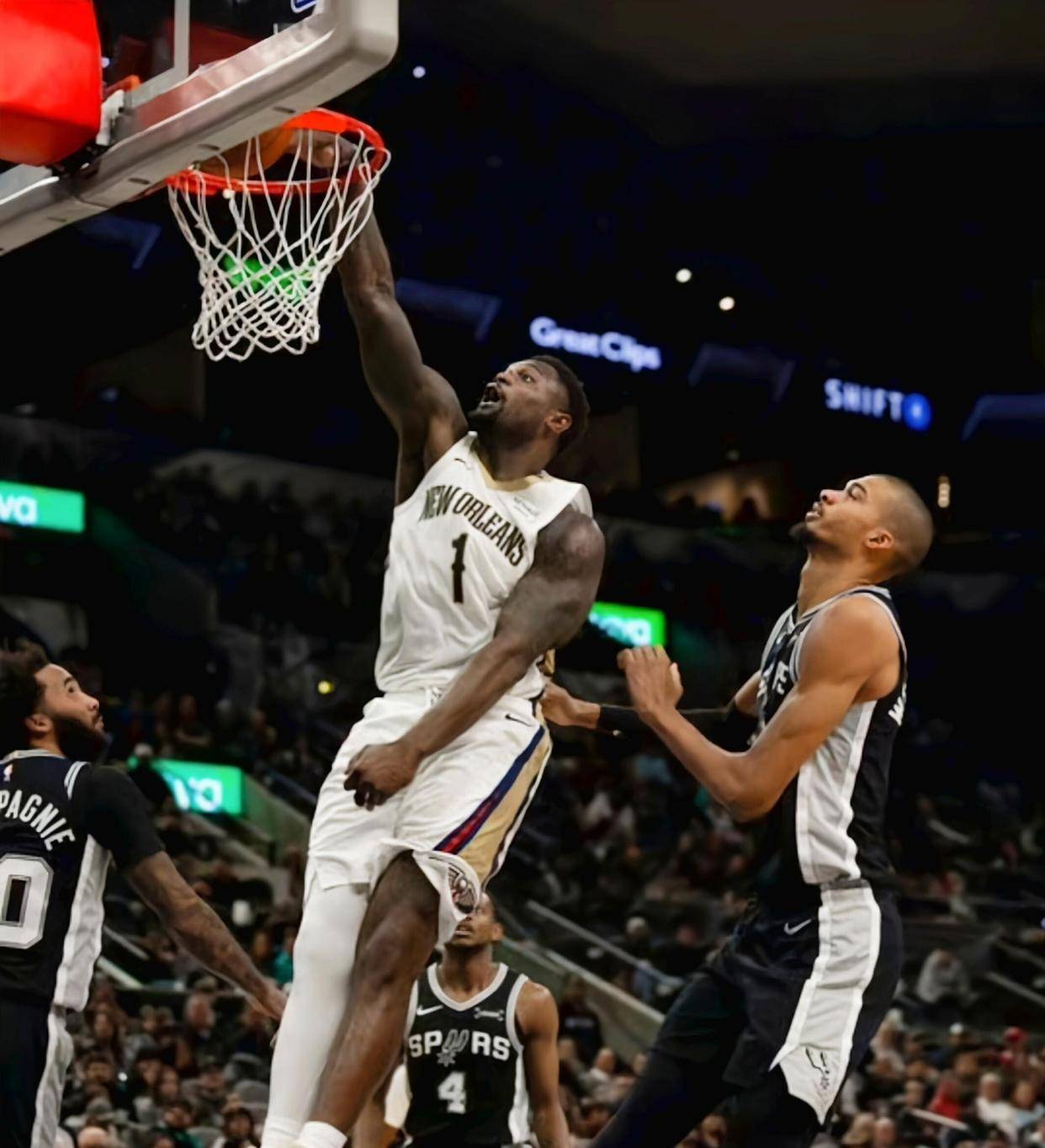 开云体育官网-风云突变休斯敦火箭今晚伤情更新，NBA常规赛版图或变，气氛紧张，数据趋势出现新变化的简单介绍